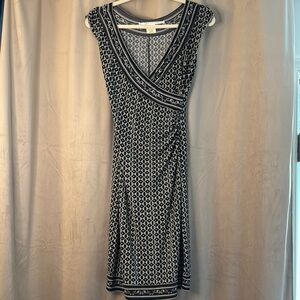 EUC Vintage Max Studio Women’s Black and White Geometric Midi Dress Sz XS